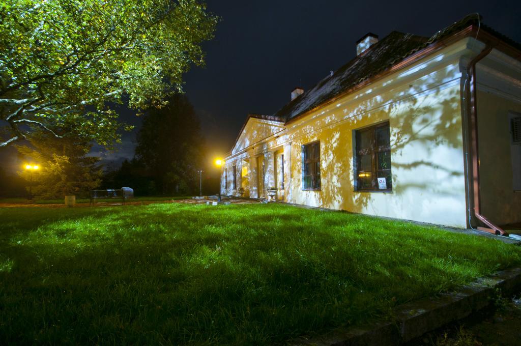 Ruunawere Hotel Nõmmealuse Zewnętrze zdjęcie